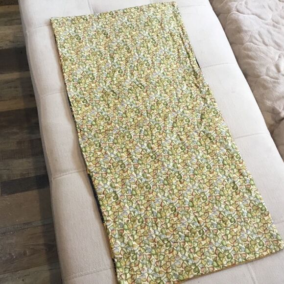 NWT. Hand Crafted Quilted Runner Gold & Black - Picture 8 of 11